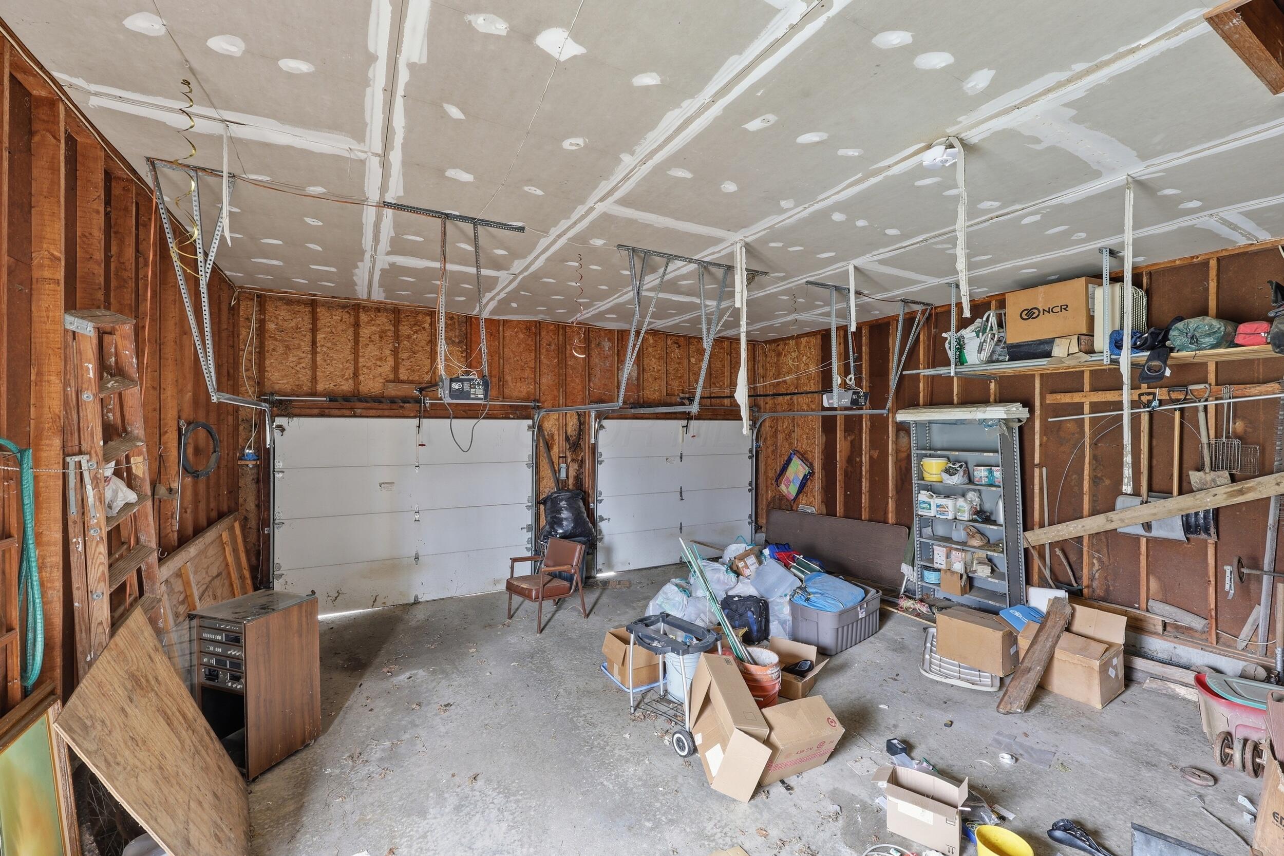 4111 Dixon Road Southwest Pataskala, OH 43062 - Photo 22 of 26 22_072a7112