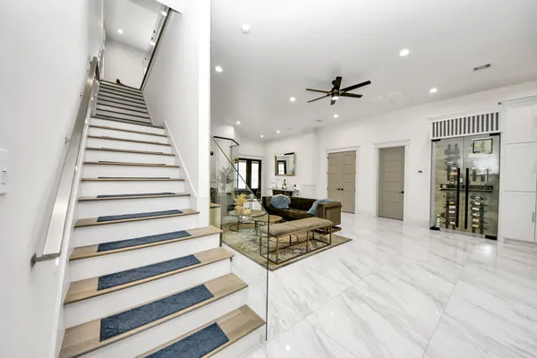 $6,150 | 3520 Beauchamp Street, Houston, TX 77009