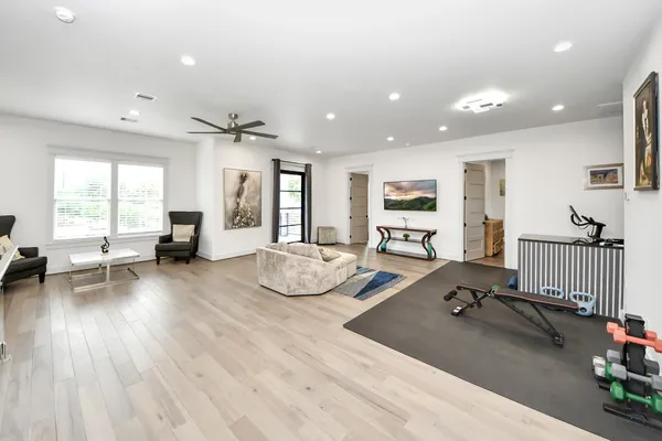 $6,150 | 3520 Beauchamp Street, Houston, TX 77009