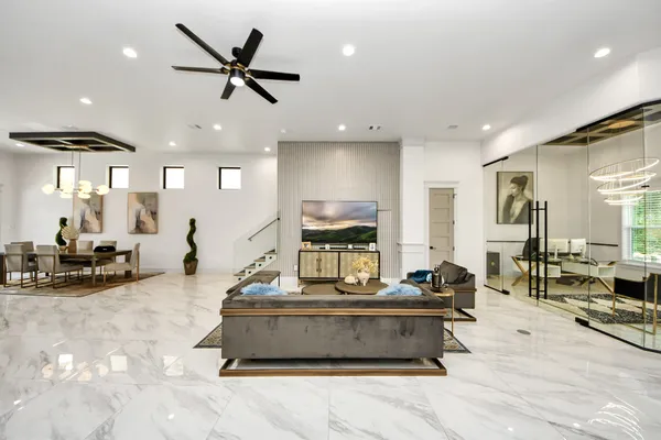 $6,150 | 3520 Beauchamp Street, Houston, TX 77009