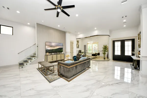 $6,150 | 3520 Beauchamp Street, Houston, TX 77009