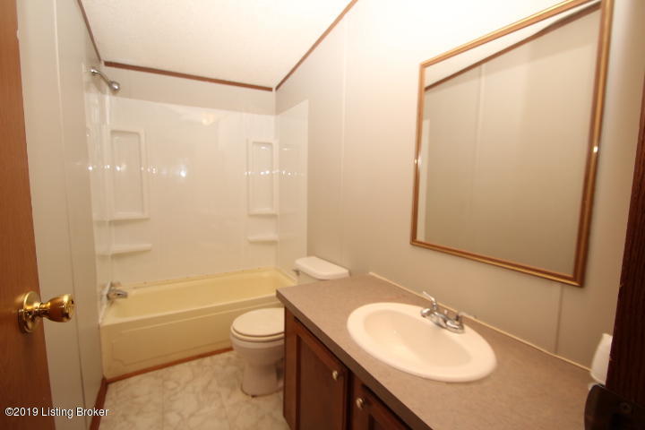 1272 Kays Road Lawrenceburg, KY 40342 - Photo 14 of 29 IMG_9796