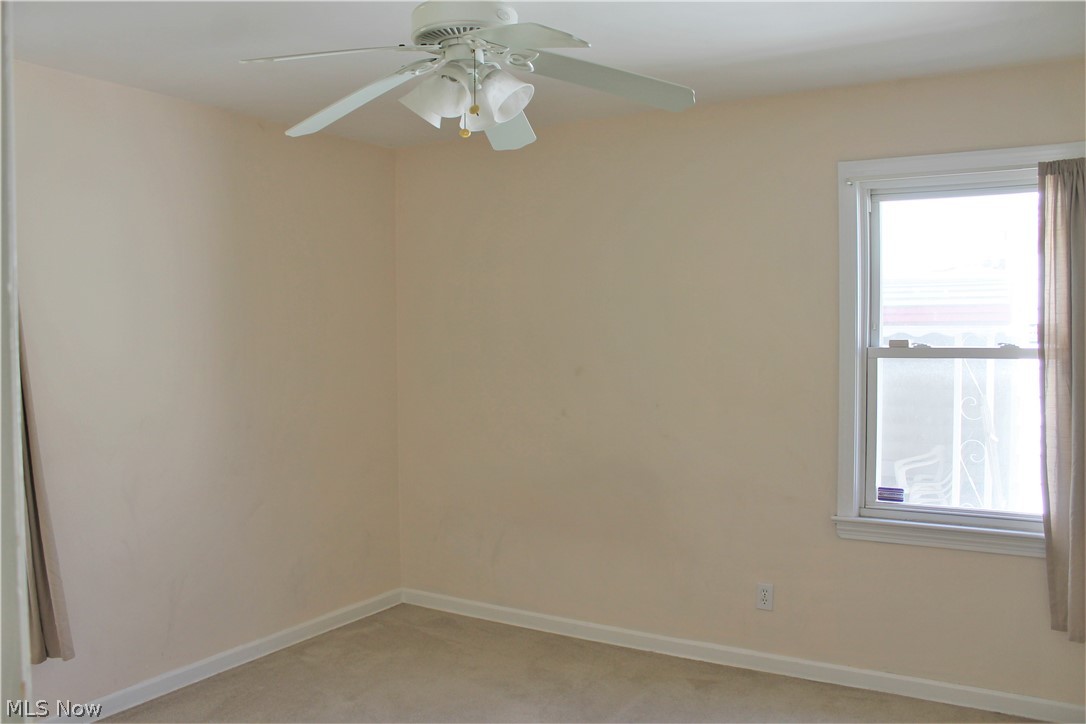 4301 Bluestone Road Cleveland, OH 44121 - Photo 12 of 30