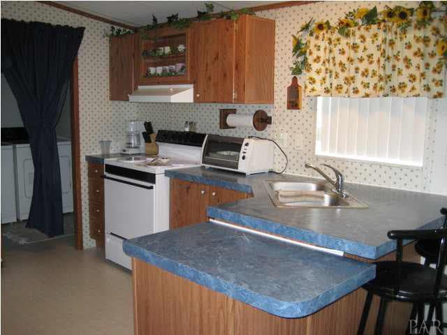 6990 Timber Crest Road Milton, FL 32583 - Photo 3 of 16 Gallery Image 3