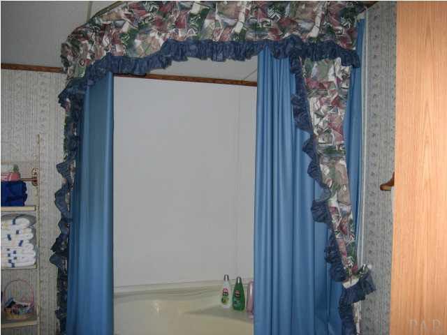 6990 Timber Crest Road Milton, FL 32583 - Photo 6 of 16 Gallery Image 6