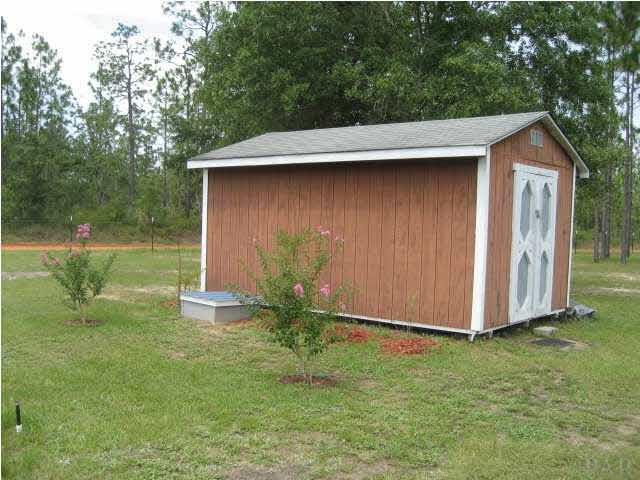 6990 Timber Crest Road Milton, FL 32583 - Photo 7 of 16 Storage Building
