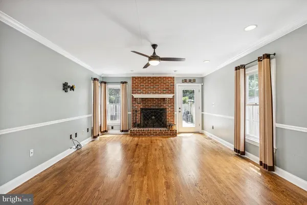 $3,300 | 208 Wilson Avenue Northwest, Leesburg, VA 20176