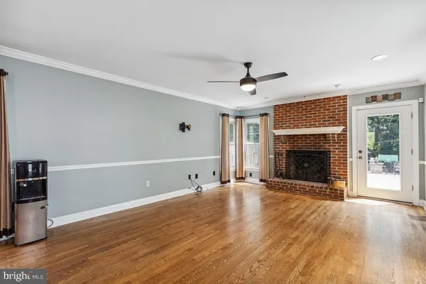 $3,300 | 208 Wilson Avenue Northwest, Leesburg, VA 20176