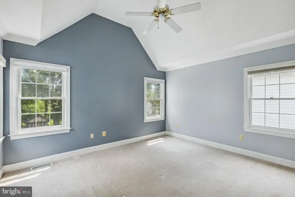 $3,300 | 208 Wilson Avenue Northwest, Leesburg, VA 20176