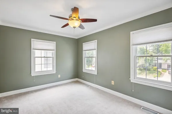 $3,300 | 208 Wilson Avenue Northwest, Leesburg, VA 20176