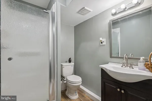 $3,300 | 208 Wilson Avenue Northwest, Leesburg, VA 20176