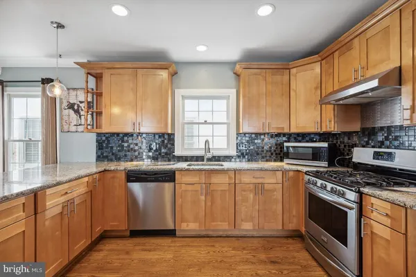 $3,300 | 208 Wilson Avenue Northwest, Leesburg, VA 20176