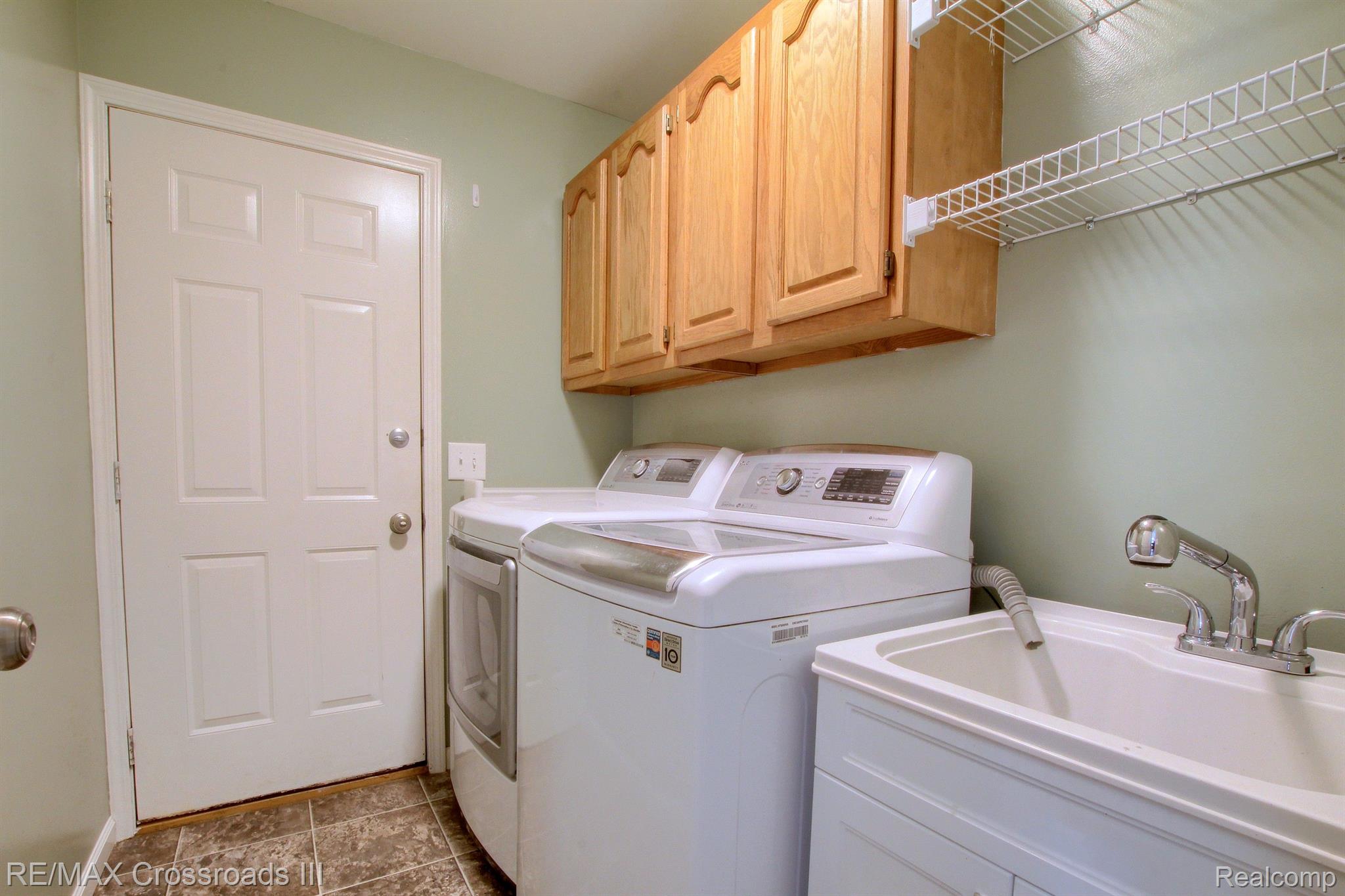 42456 Willis Road Belleville, MI 48111 - Photo 18 of 35 Gallery Image 18