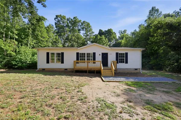 $219,900 | 7623 Salem Chapel Road, Walnut Cove, NC 27052