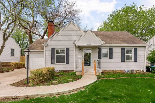 $335,000 | 3010 West 47th Terrace, Westwood, KS 66205