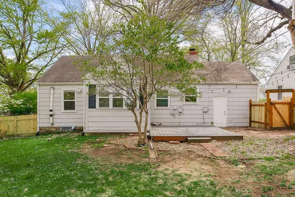 $335,000 | 3010 West 47th Terrace, Westwood, KS 66205