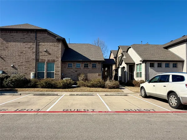 $299,000 | 7220 Wyoming Springs Drive, Unit 1302, Round Rock, TX 78681