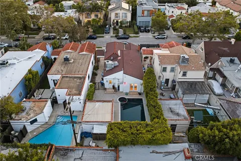 $1,895,000 | 520 North Citrus Avenue, Los Angeles, CA 90036