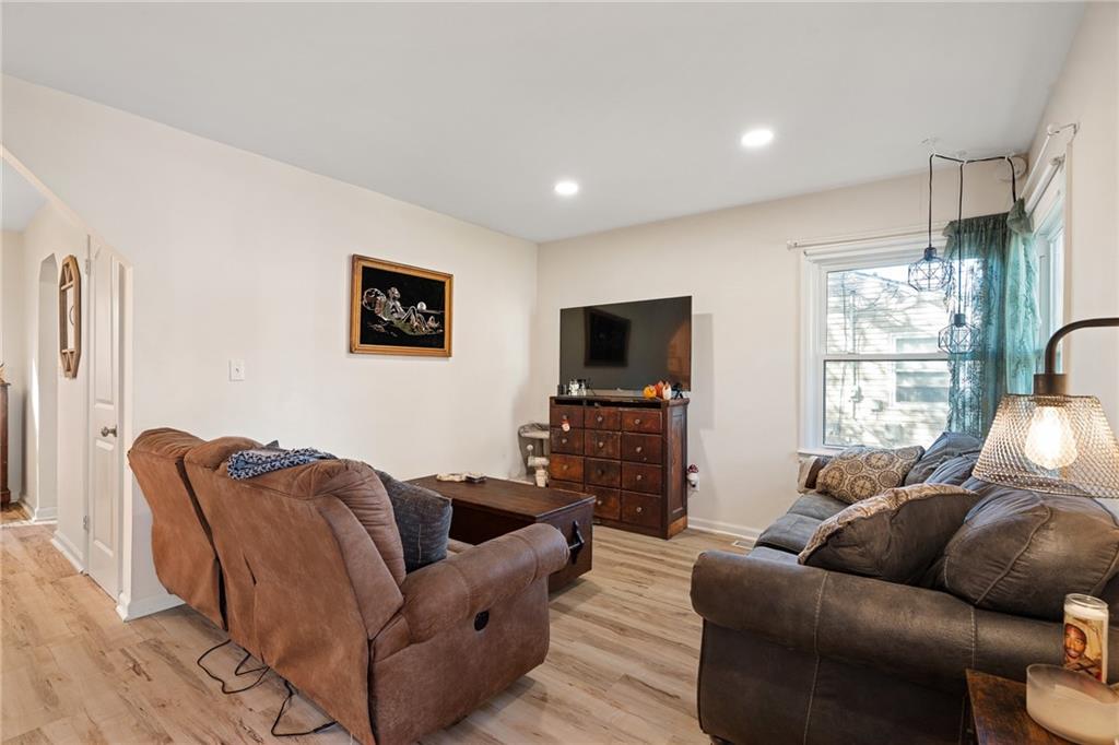 3748 Springfield Street Kansas City, KS 66103 - Photo 8 of 33