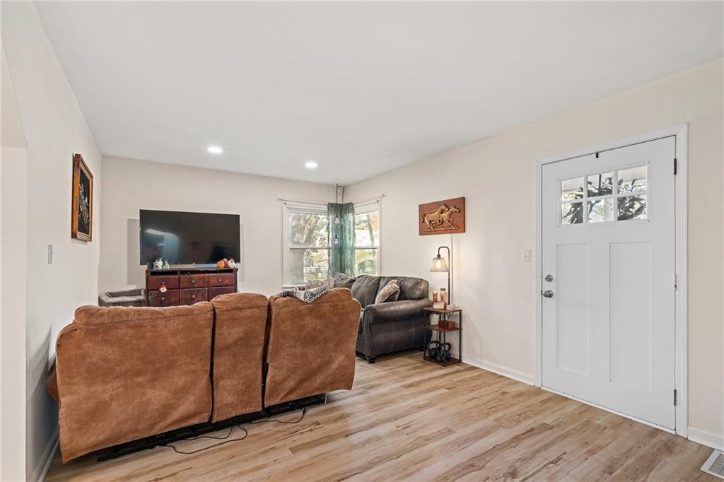 3748 Springfield Street Kansas City, KS 66103 - Photo 10 of 33