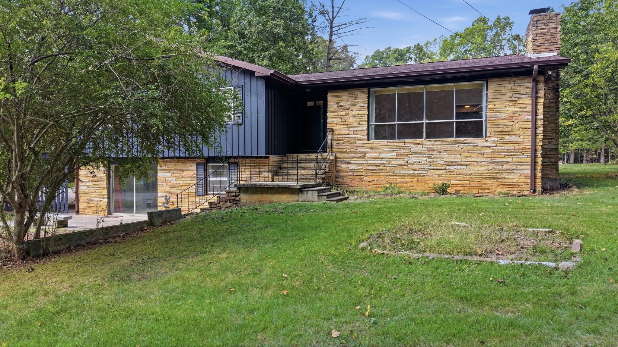 2470 Eastbrook Road Estill Springs, TN 37330 - Photo 4 of 40 Gallery Image 4