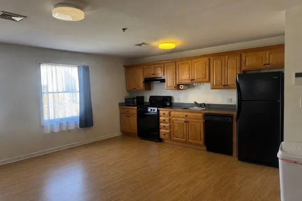 $2,000 | 145 Union Street, Unit 8, New Bedford, MA 02740