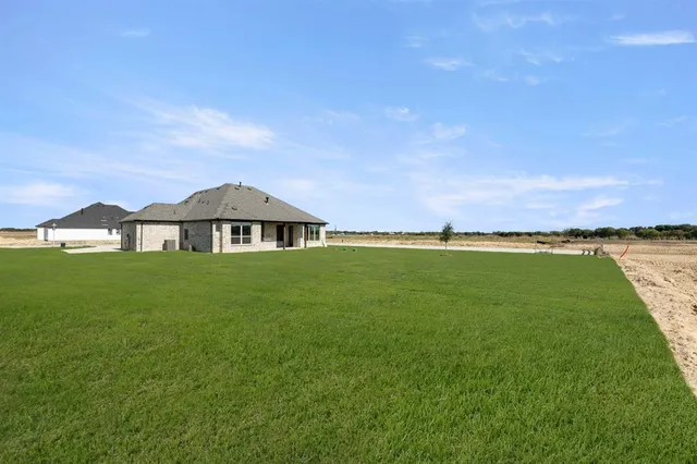 $649,900 | 136 Evanston Court, Rhome, TX 76078