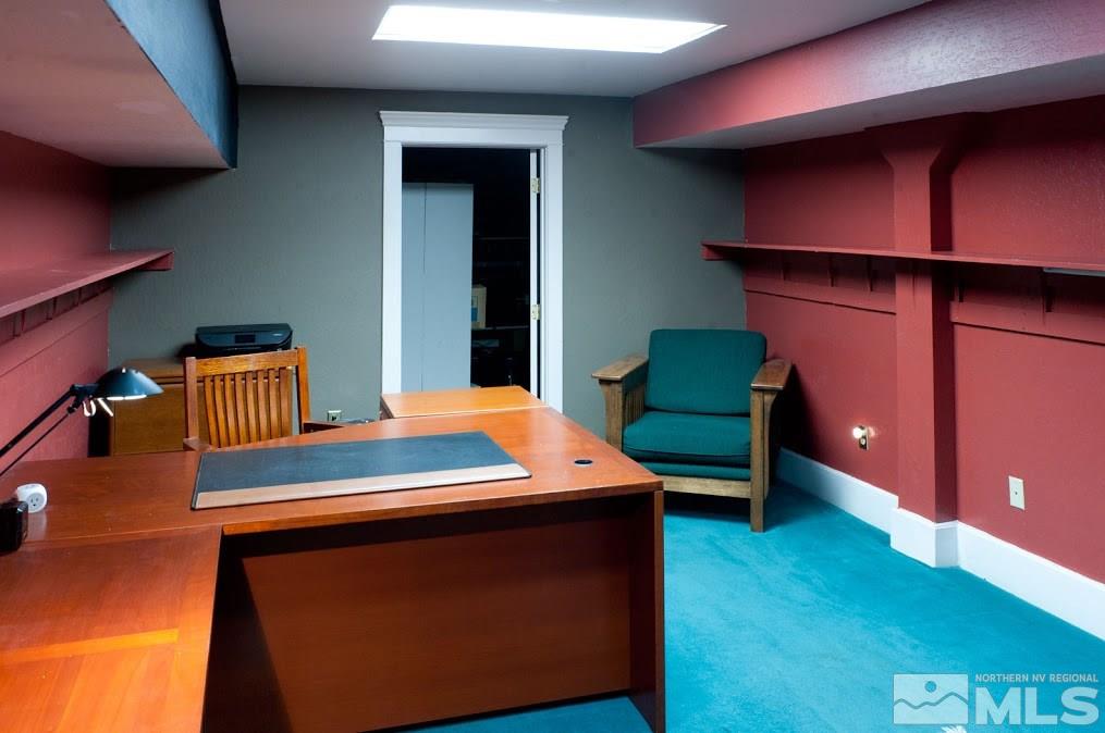 19 Winter Street Reno, NV 89503 - Photo 10 of 40 a room with a desk and chair