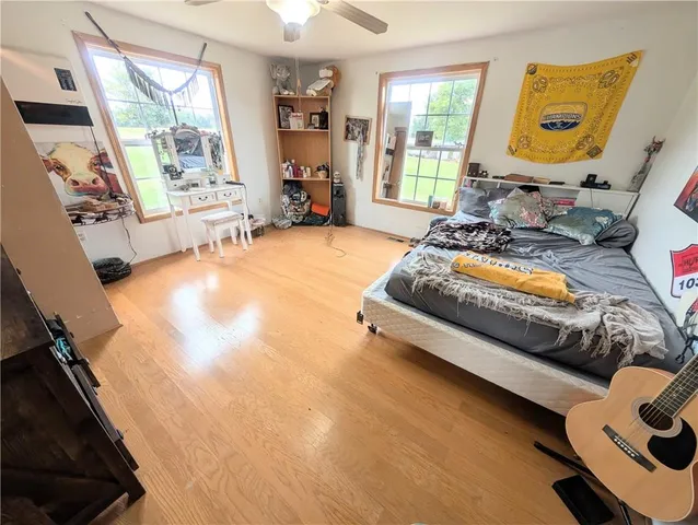 $550,000 | 1013 2400th Street, La Harpe, KS 66751