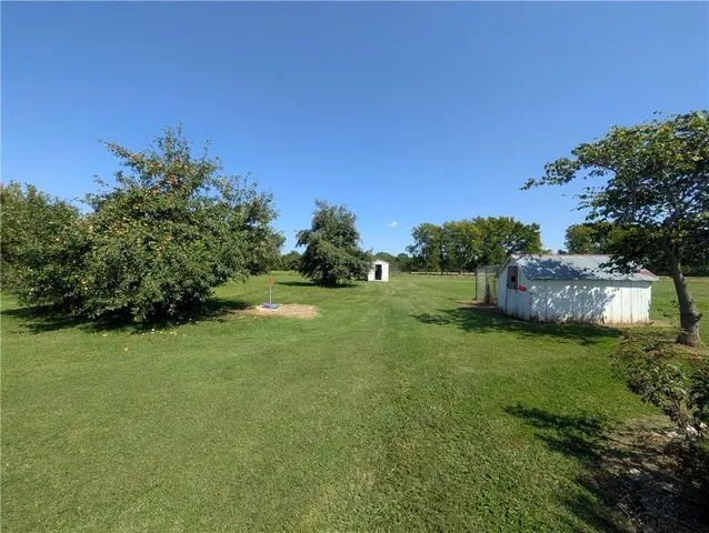 $550,000 | 1013 2400th Street, La Harpe, KS 66751
