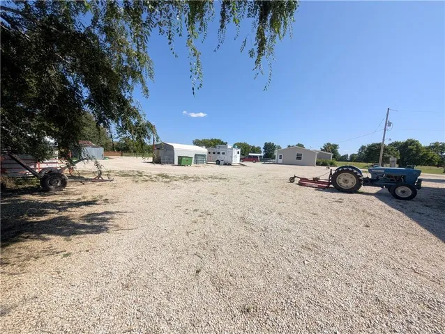 $550,000 | 1013 2400th Street, La Harpe, KS 66751