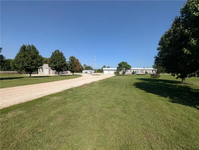 $550,000 | 1013 2400th Street, La Harpe, KS 66751