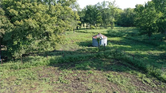 $550,000 | 1013 2400th Street, La Harpe, KS 66751