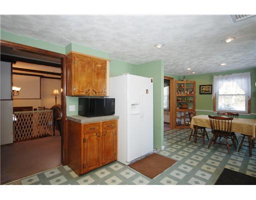 641 Oak Hill Road Standish, ME 04084 - Photo 7 of 24 Kitchen.