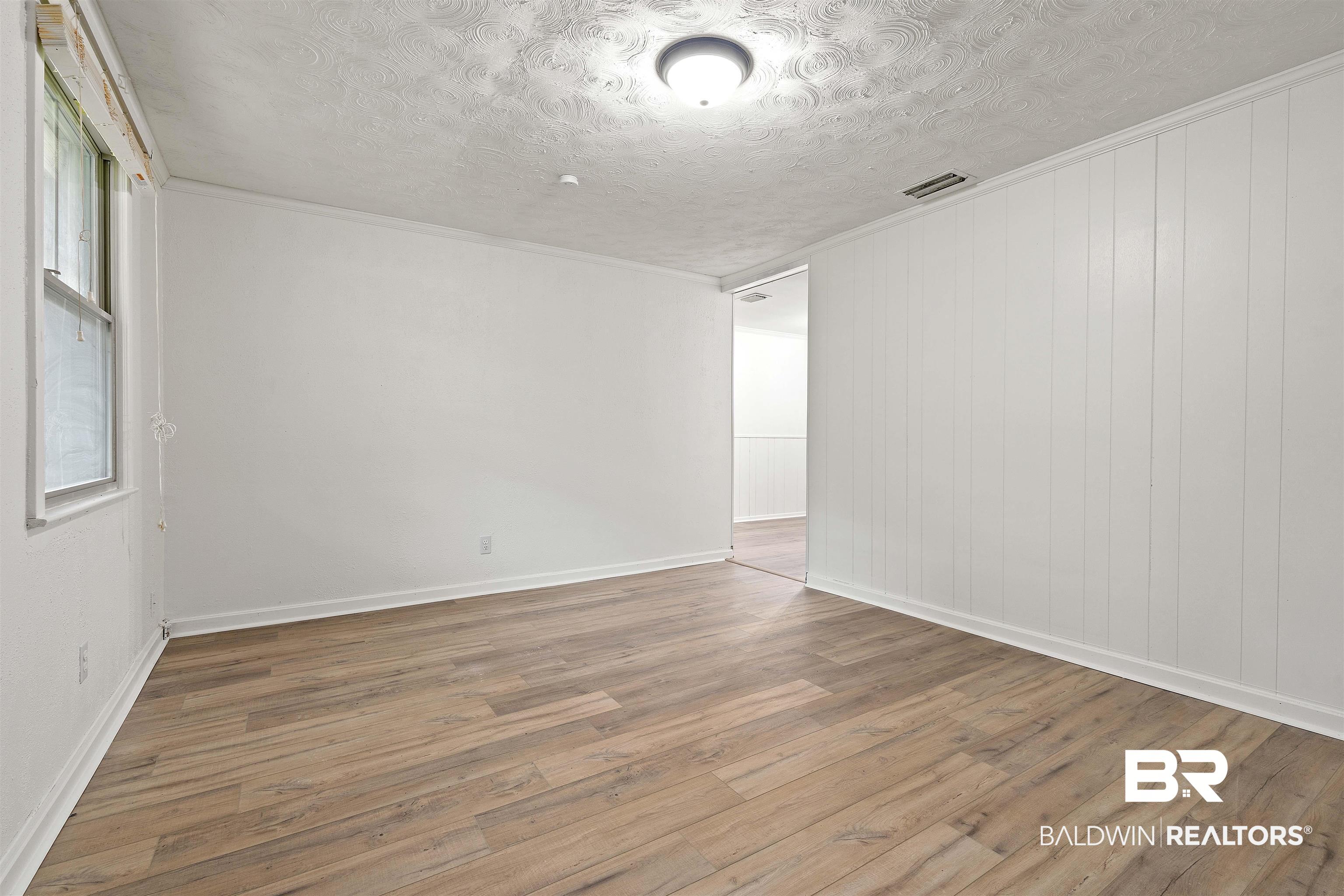 4667 Bit And Spur Road Mobile, AL 36608 - Photo 5 of 27 Living Room