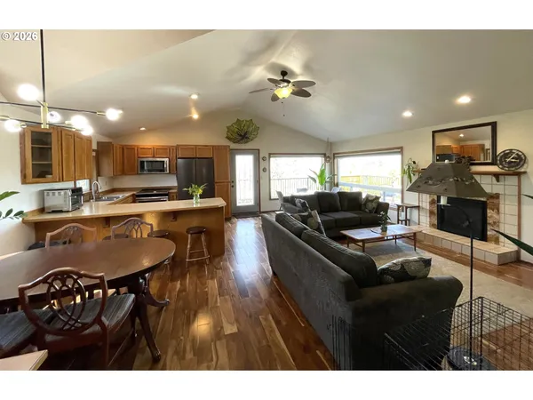 $674,900 | 1945 Sunrise Boulevard, Eugene, OR 97405