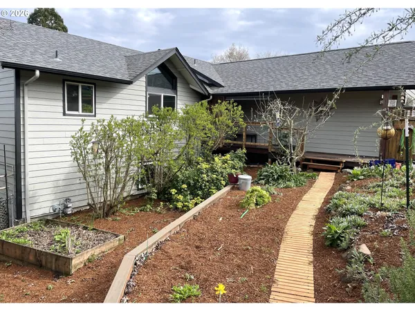 $674,900 | 1945 Sunrise Boulevard, Eugene, OR 97405