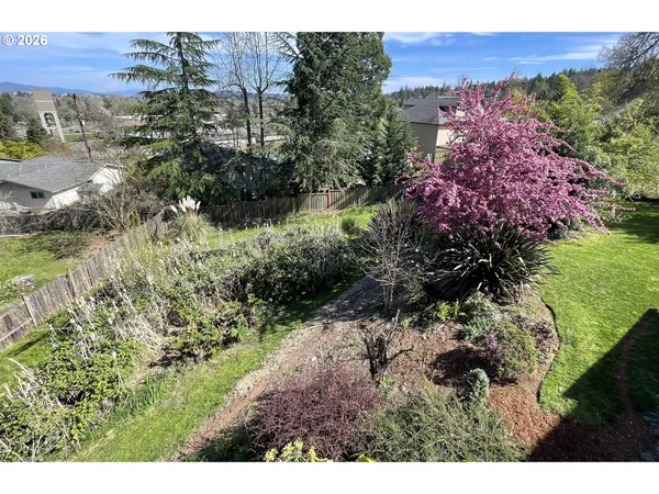 $674,900 | 1945 Sunrise Boulevard, Eugene, OR 97405