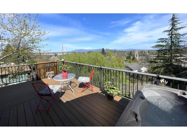 $674,900 | 1945 Sunrise Boulevard, Eugene, OR 97405