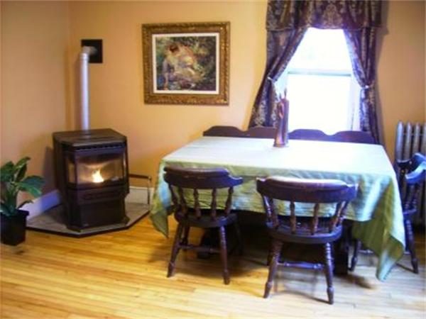 34 Valley Road Lynn, MA 01902 - Photo 8 of 26 Gallery Image 8