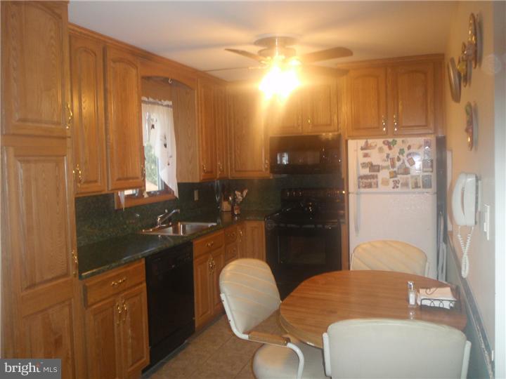 3 Castle Rock Road Newtown Square, PA 19073 - Photo 7 of 25 Kitchen