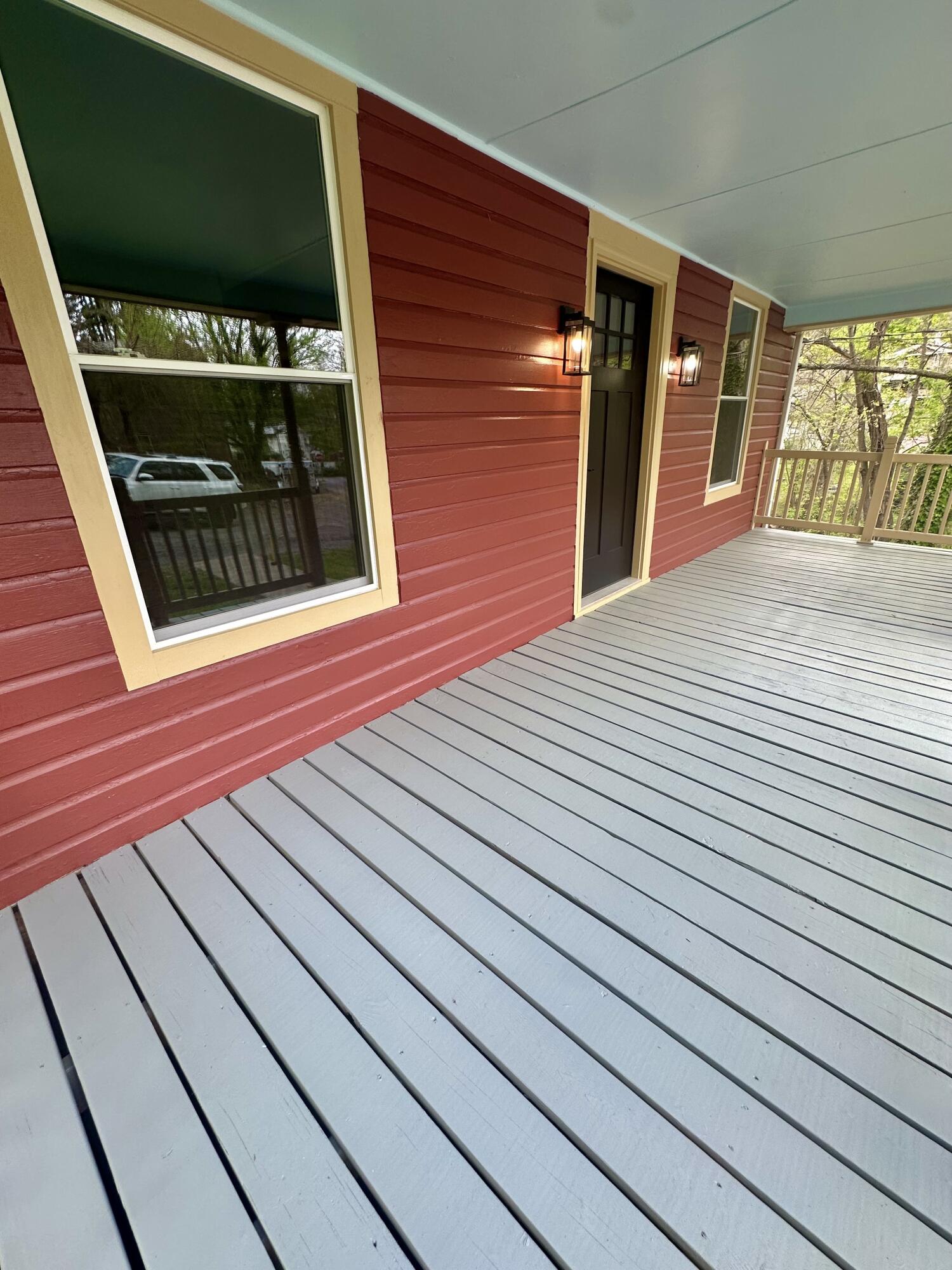 381 Roxbury Street Clifton Forge, VA 24422 - Photo 11 of 40 IMG_1686