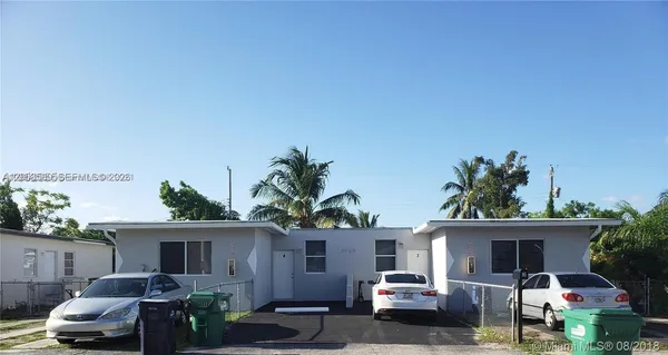 $1,249 | 2929 Northwest 88th Street, Unit 4, Miami, FL 33147