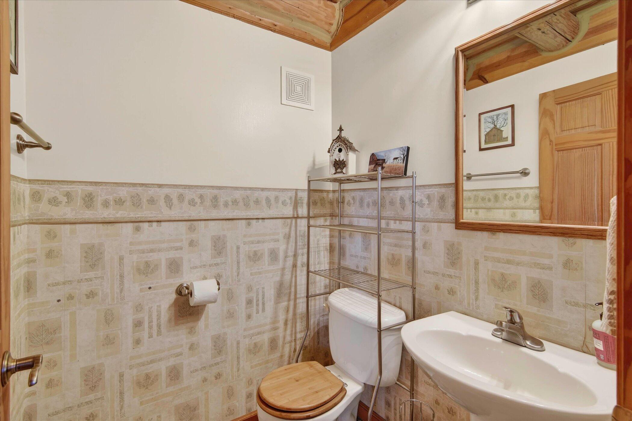 3685 Holcomb Road North Adams, MI 49262 - Photo 21 of 77 31-3685-Holcomb-Rd-North-Adams-MI-49262-