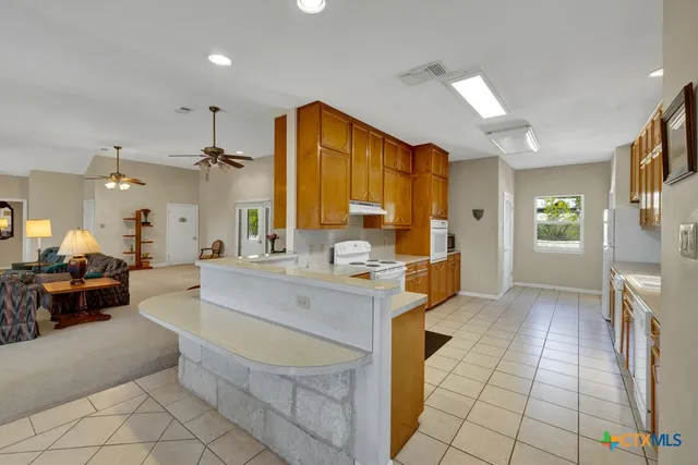 $696,500 | 1221 Sundown Trail, Fischer, TX 78623