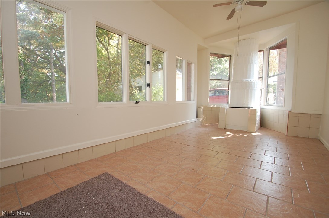 805 South Green Road Cleveland, OH 44121 - Photo 7 of 17