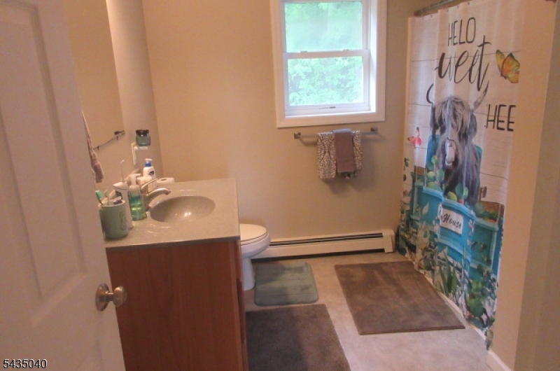 28 Beaver Run Road Lafayette, NJ 07848 - Photo 21 of 36 a view of entryway