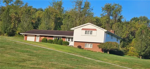 $750,000 | 216 Kopper Kettle Road, Washington, PA 15301