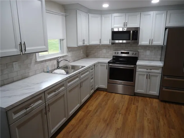 $849,900 | 216 Kopper Kettle Road, Washington, PA 15301