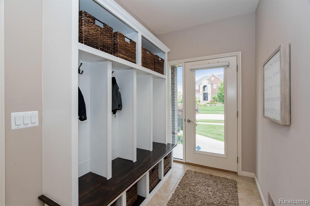 1391 Traceky Drive Rochester Hills, MI 48306 - Photo 29 of 47